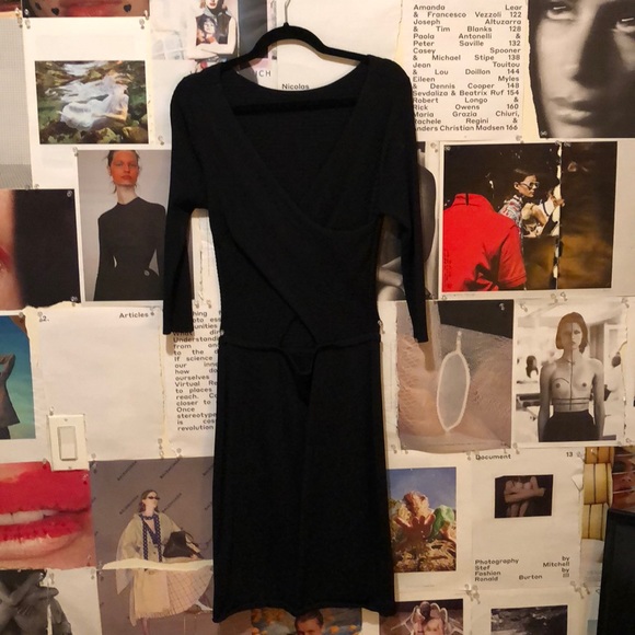 Black dress by DKNY - Picture 1 of 4